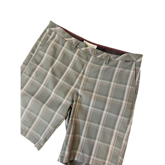 Travis Mathew Golf Shorts Mens Gray Plaid Polyester Rayon Spandex Blend size 40 - Picture 2 of 5